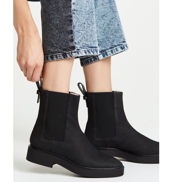 Stuart weitzman meriwa boots Clearance